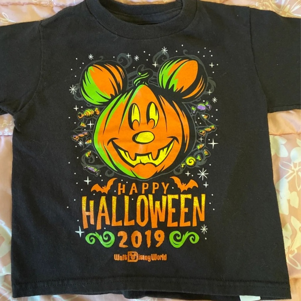 Disney glow in the dark Halloween shirt